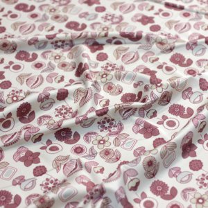 Швейная ткань
 Армани шелк «Цветы сказка» цвет молочный
